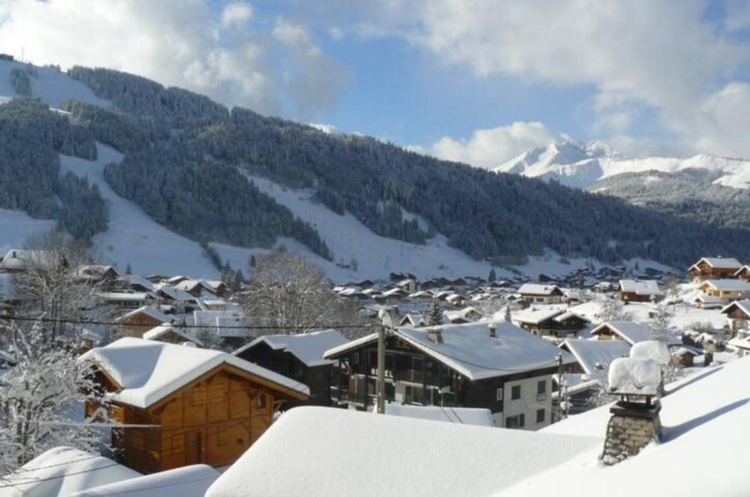 Chalet In Morzine Sleeping 12 With Sauna المظهر الخارجي الصورة